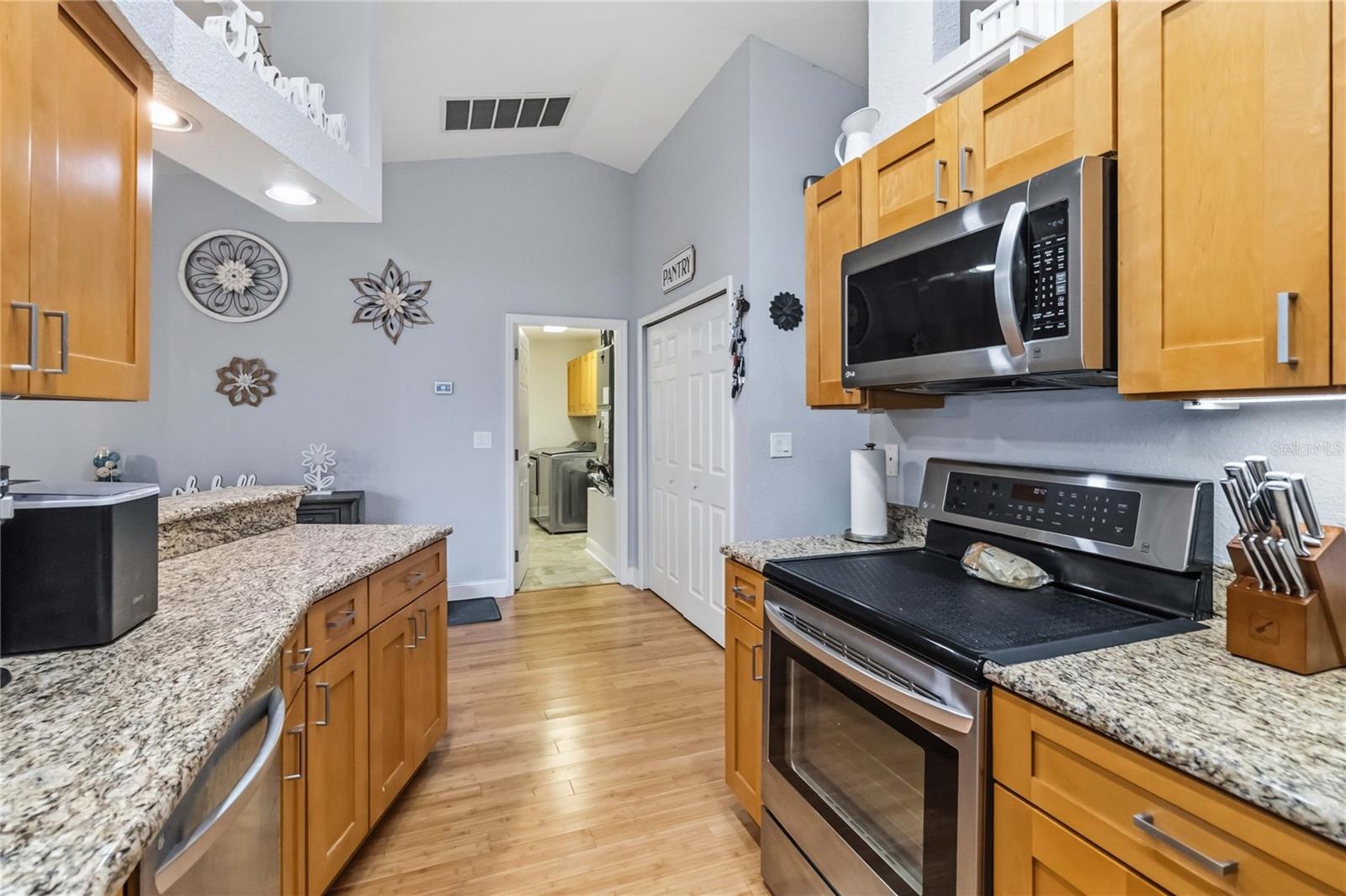 Image 22 of 51 For 1228 Beth Lane