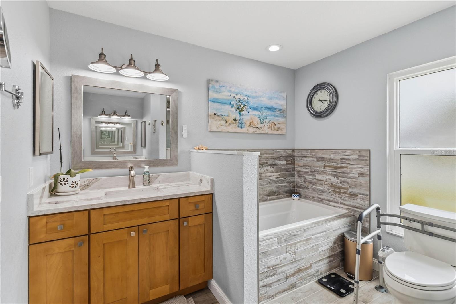 Image 37 of 51 For 1228 Beth Lane