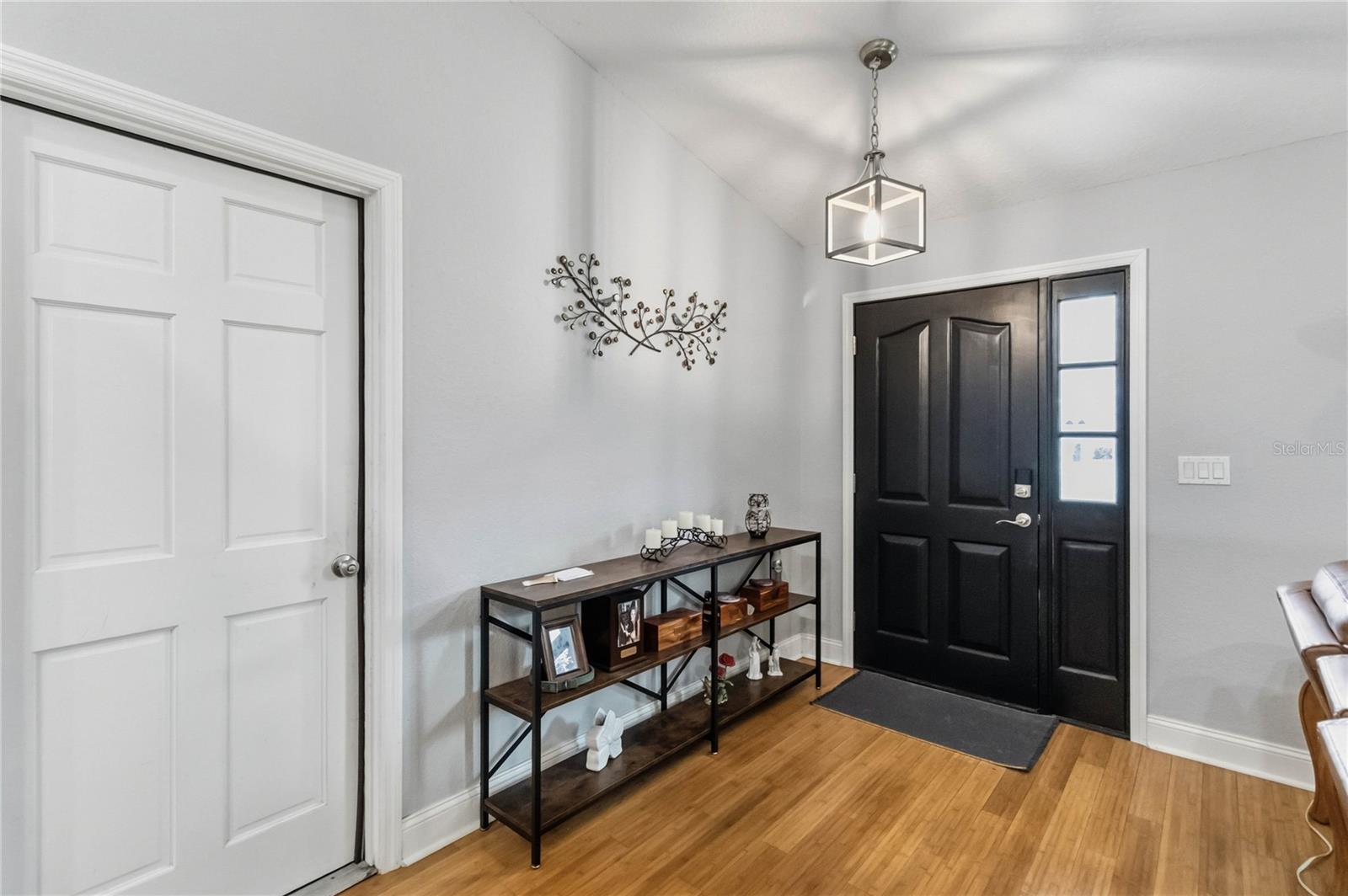 Image 5 of 51 For 1228 Beth Lane