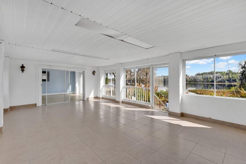 Image 19 of 43 For 6670 Bay Shore Drive