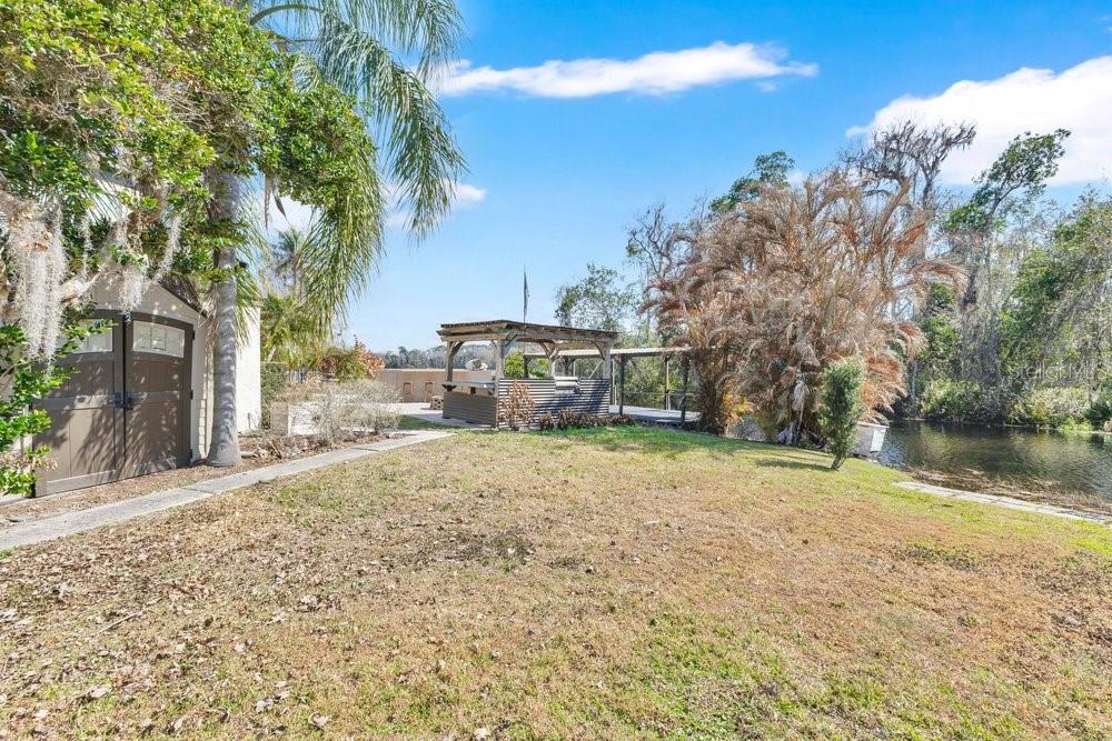 Image 33 of 43 For 6670 Bay Shore Drive