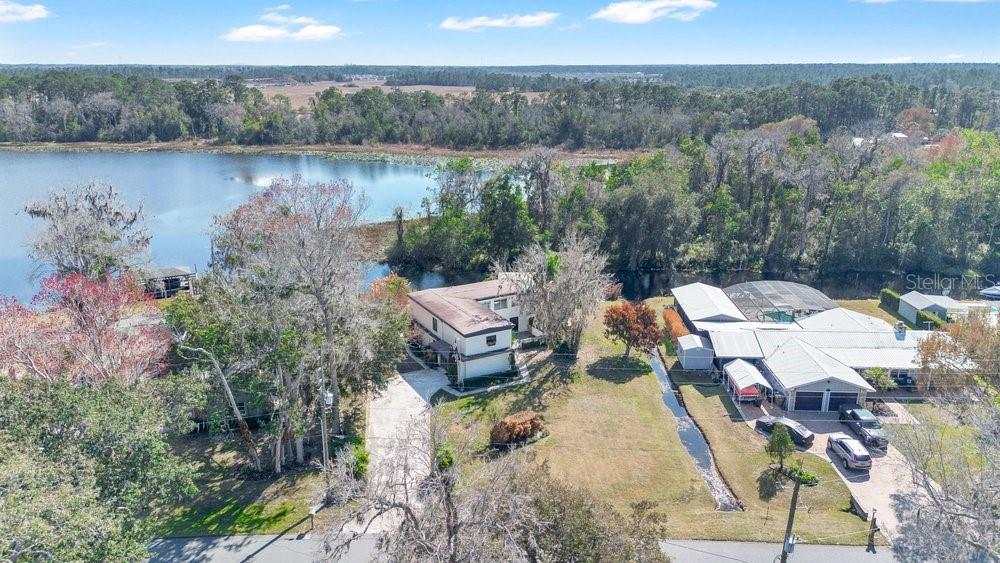 Image 36 of 43 For 6670 Bay Shore Drive