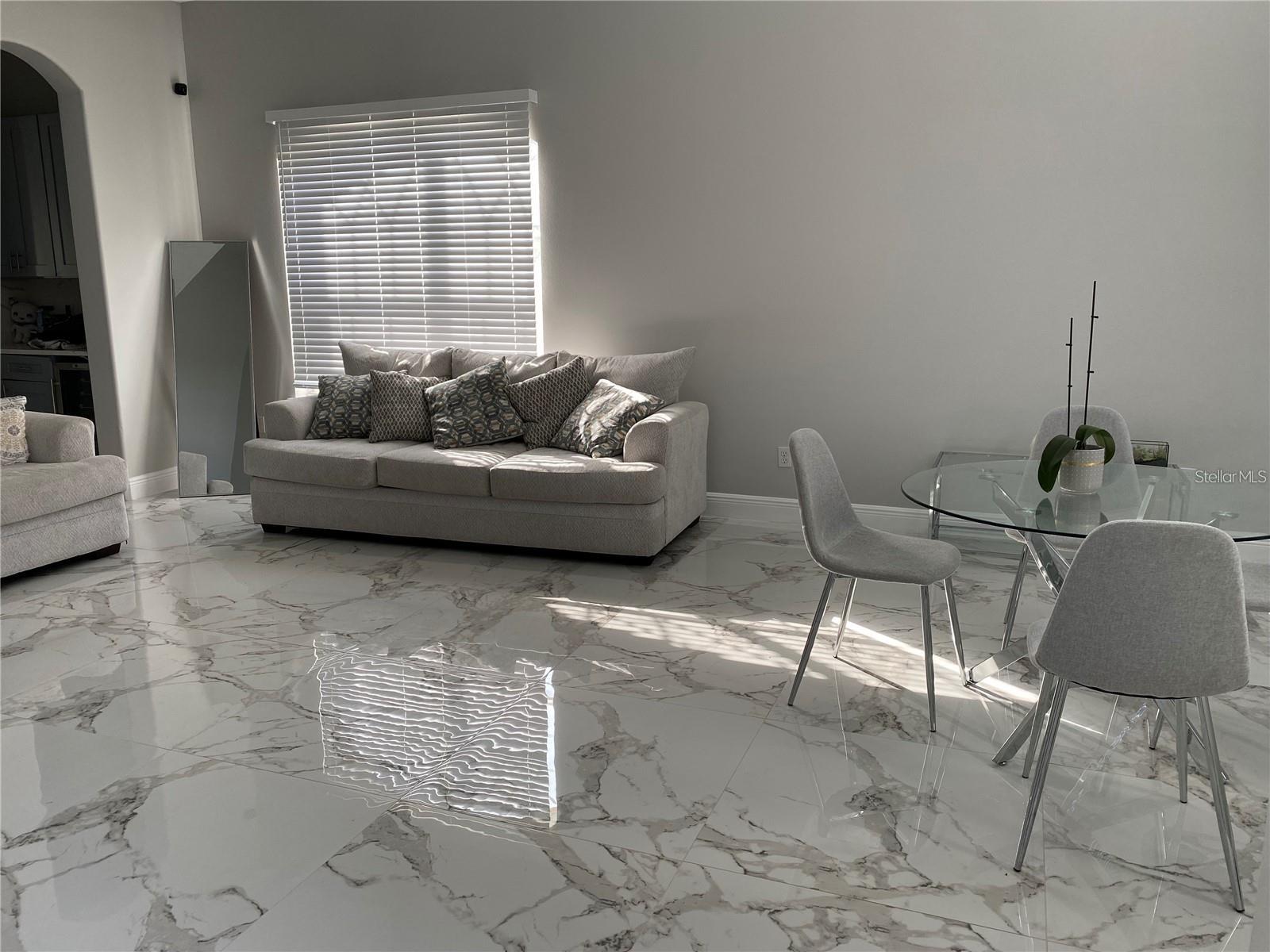 Image 3 of 25 For 1212 Darnaby Way