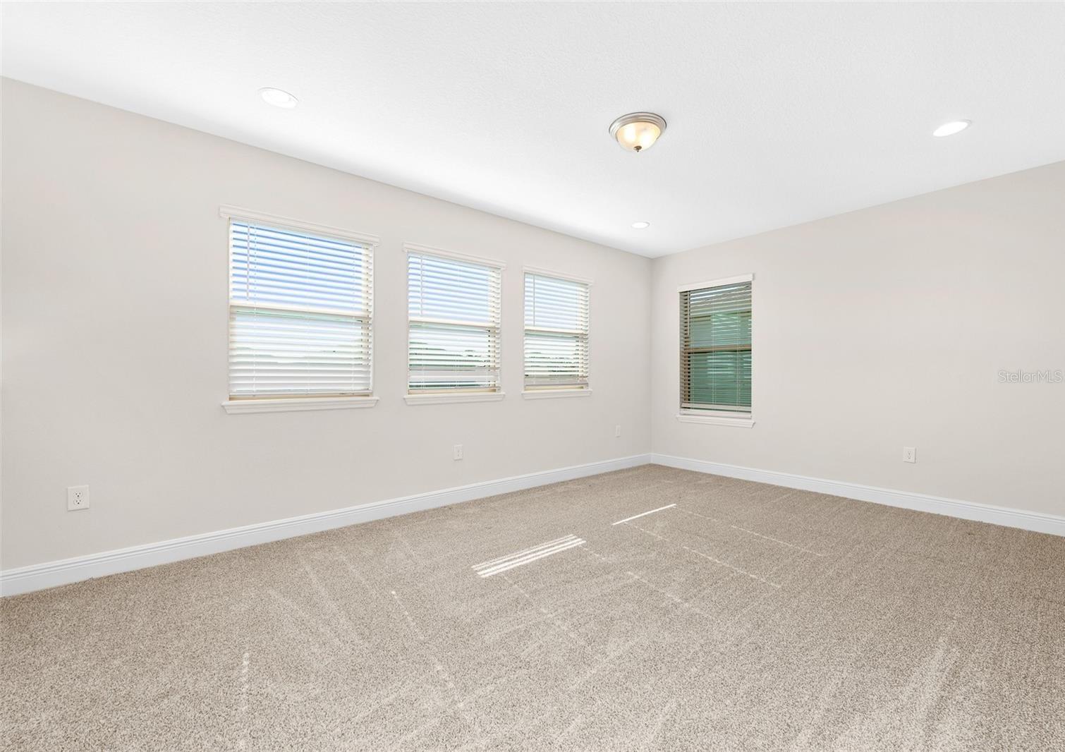 Image 11 of 92 For 15537 Mango Isle Street