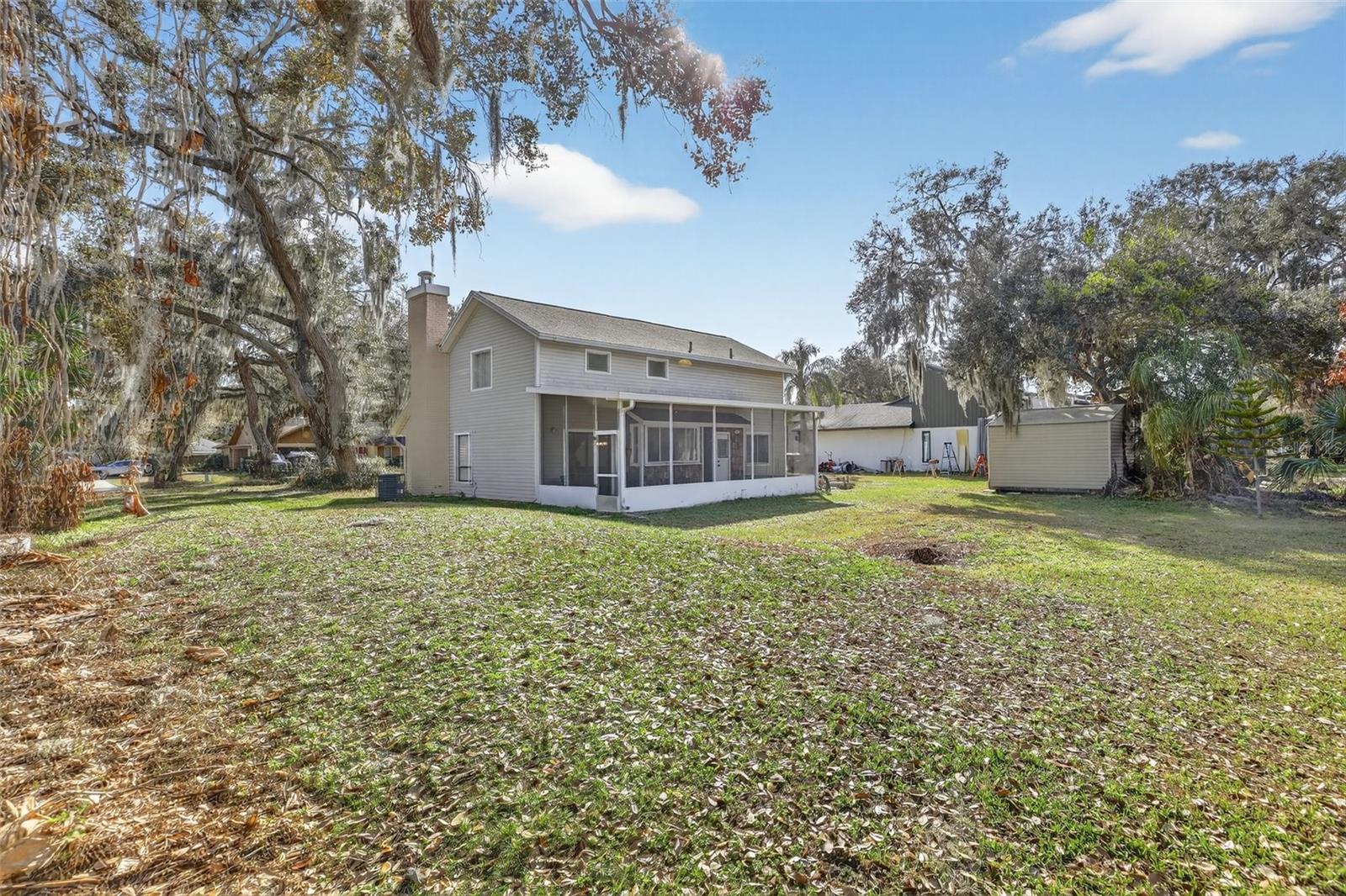 Image 31 of 39 For 1595 Shady Oak Drive