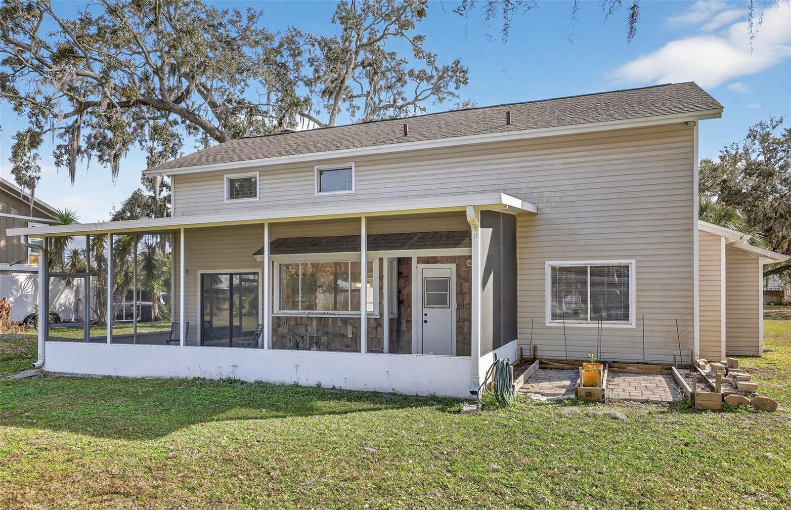 Image 36 of 39 For 1595 Shady Oak Drive