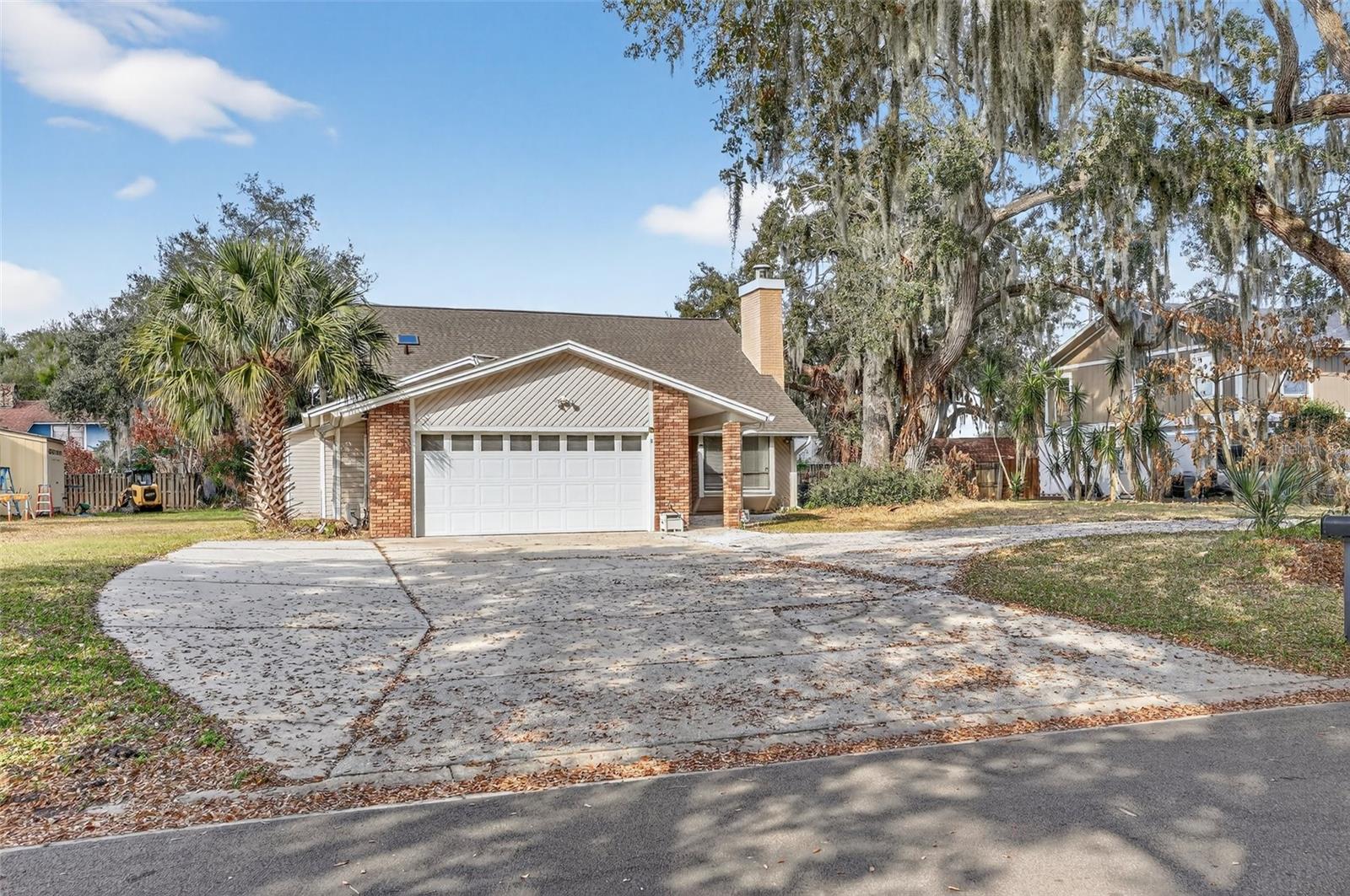 Image 37 of 39 For 1595 Shady Oak Drive