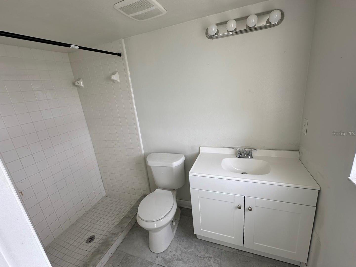 Image 7 of 11 For 13828 Timberbrooke Drive 101