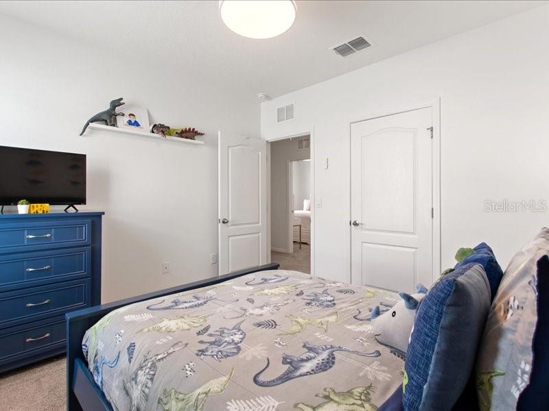 Image 30 of 43 For 1157 Cascades Avenue