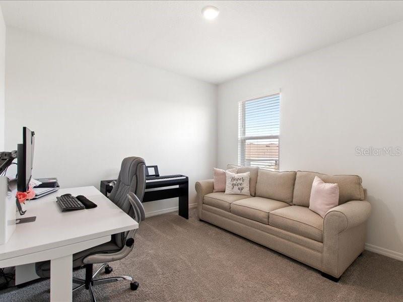 Image 32 of 43 For 1157 Cascades Avenue