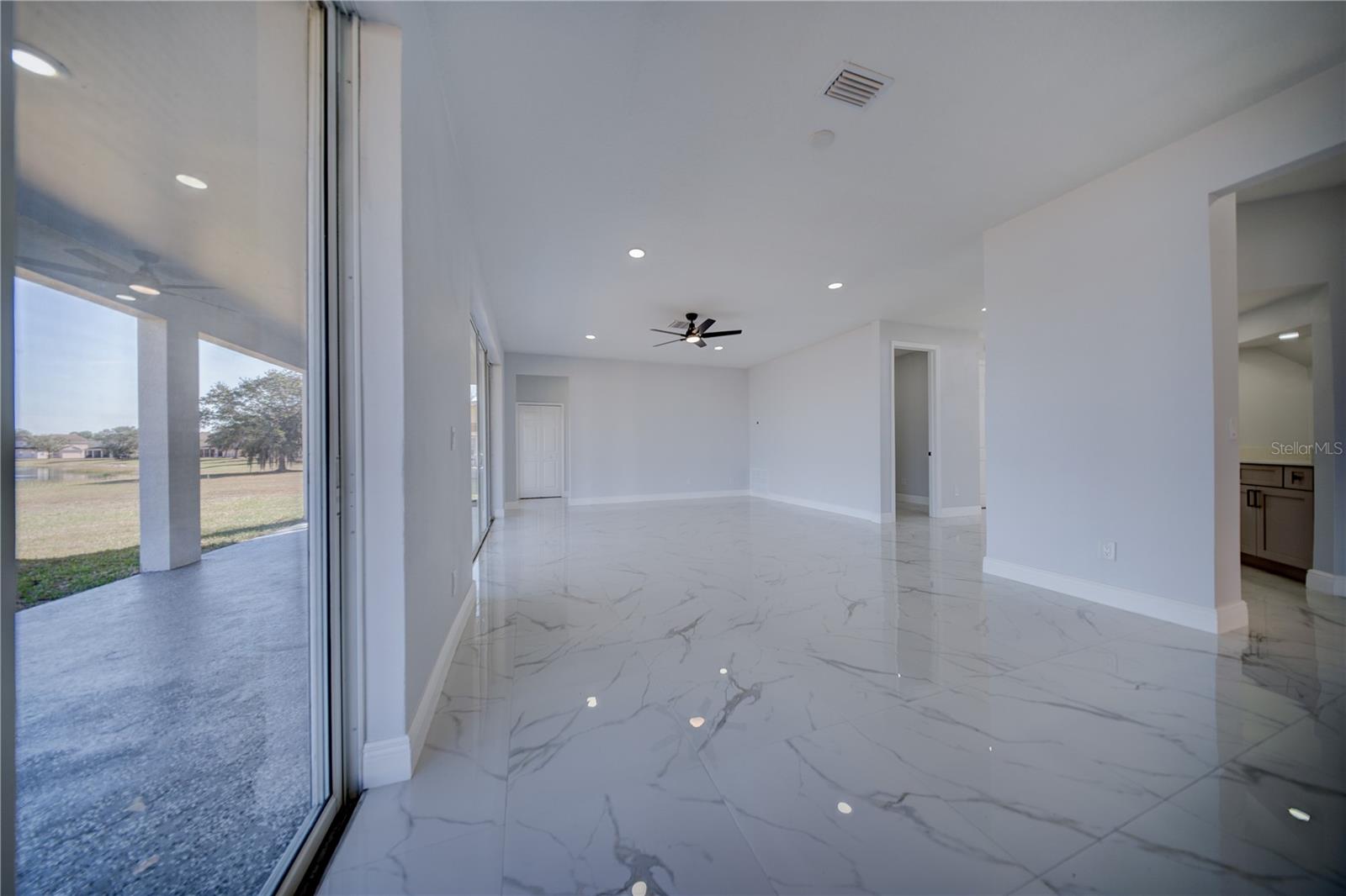 Image 14 of 48 For 2851 Sweetspire Circle