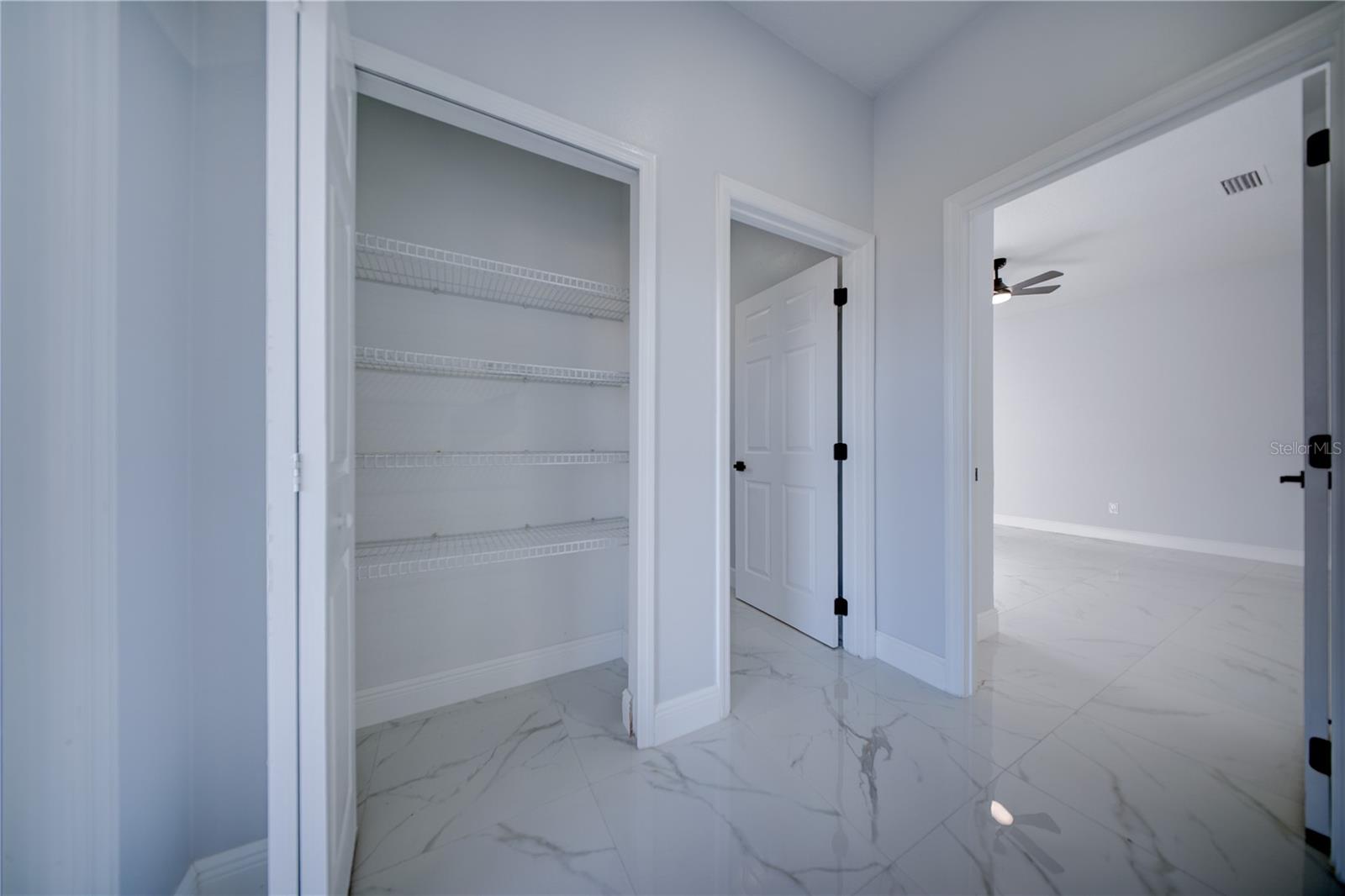 Image 19 of 48 For 2851 Sweetspire Circle