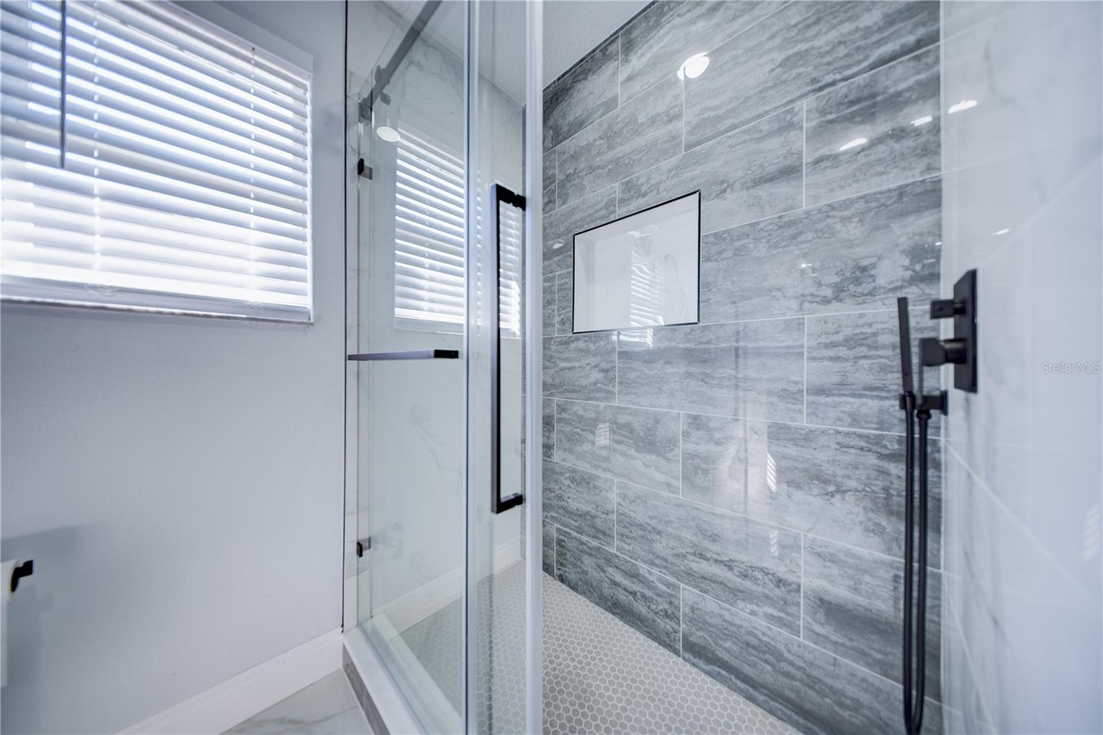 Image 36 of 48 For 2851 Sweetspire Circle