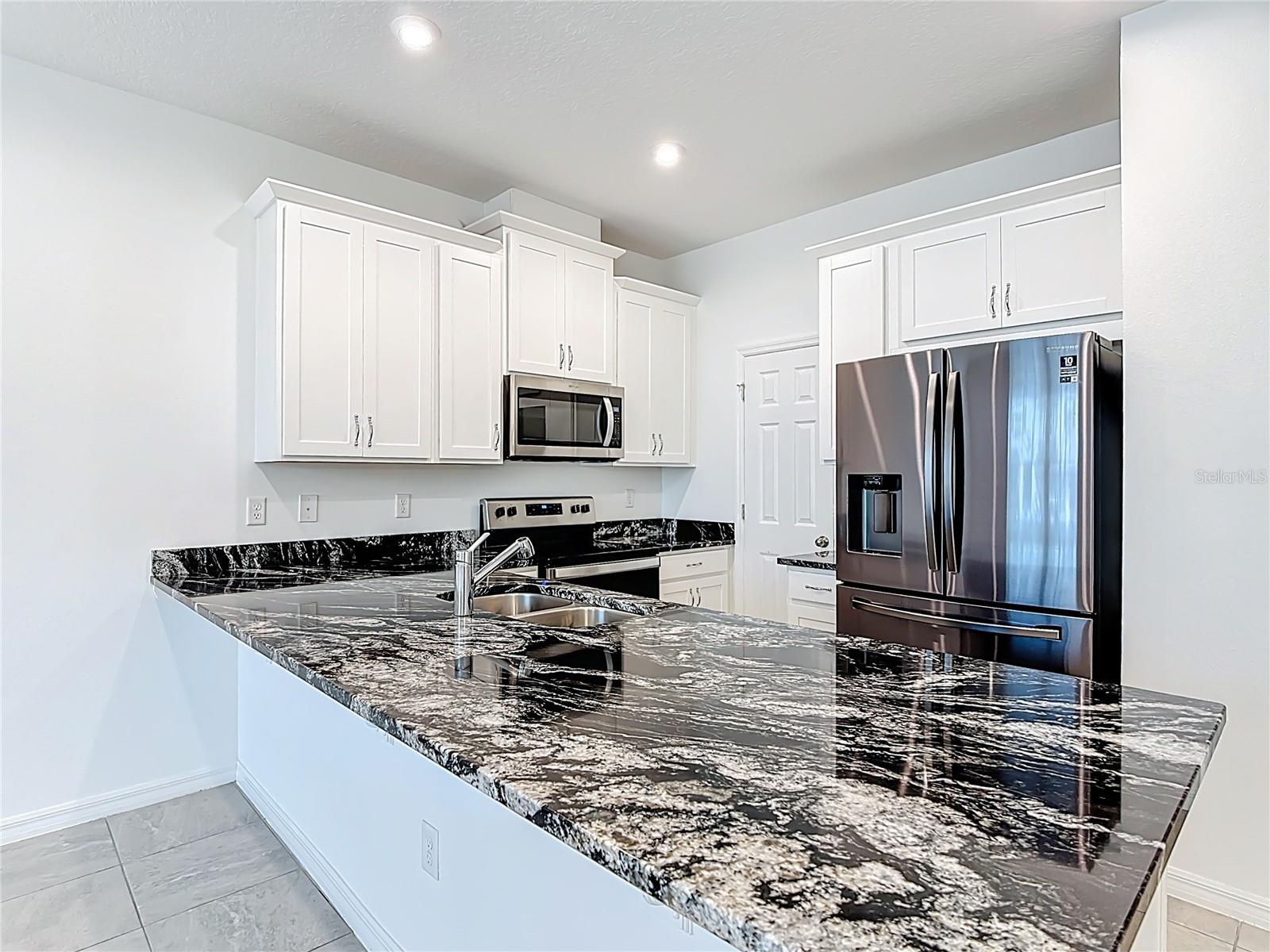 Image 12 of 41 For 2512 Blowing Breeze Avenue