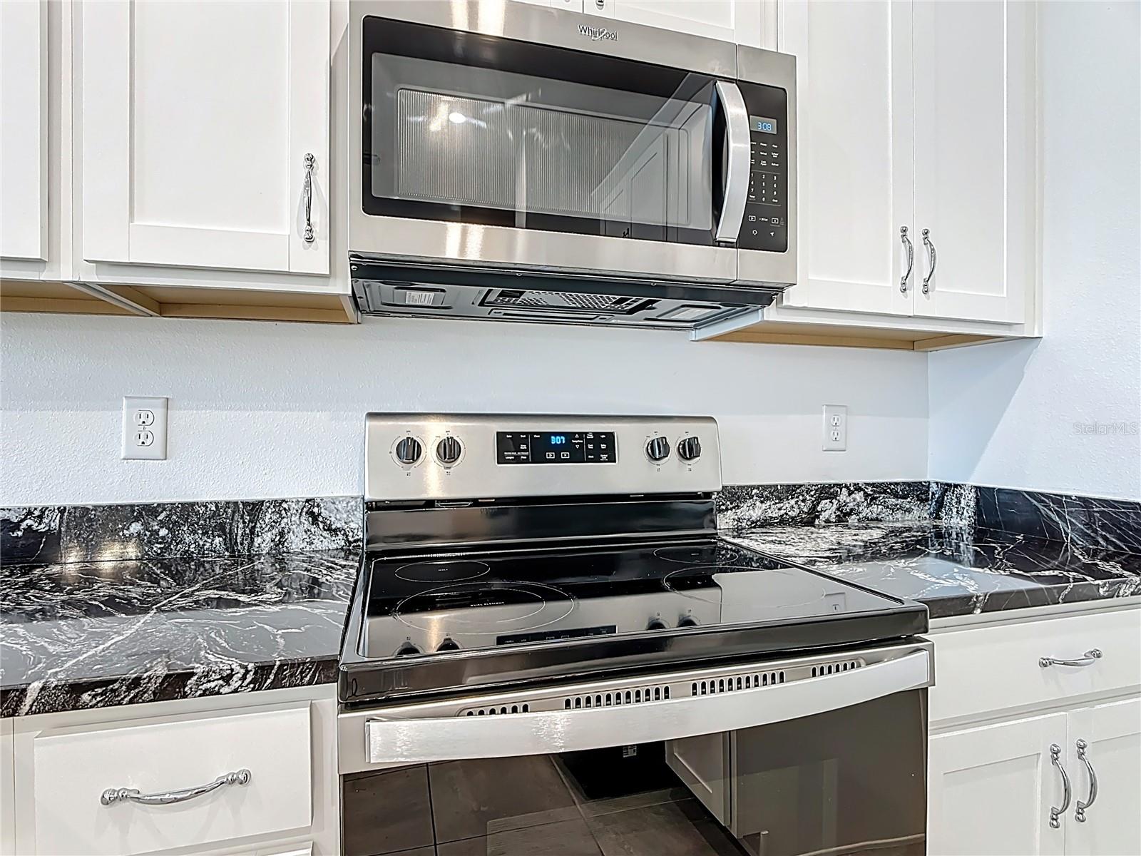 Image 14 of 41 For 2512 Blowing Breeze Avenue