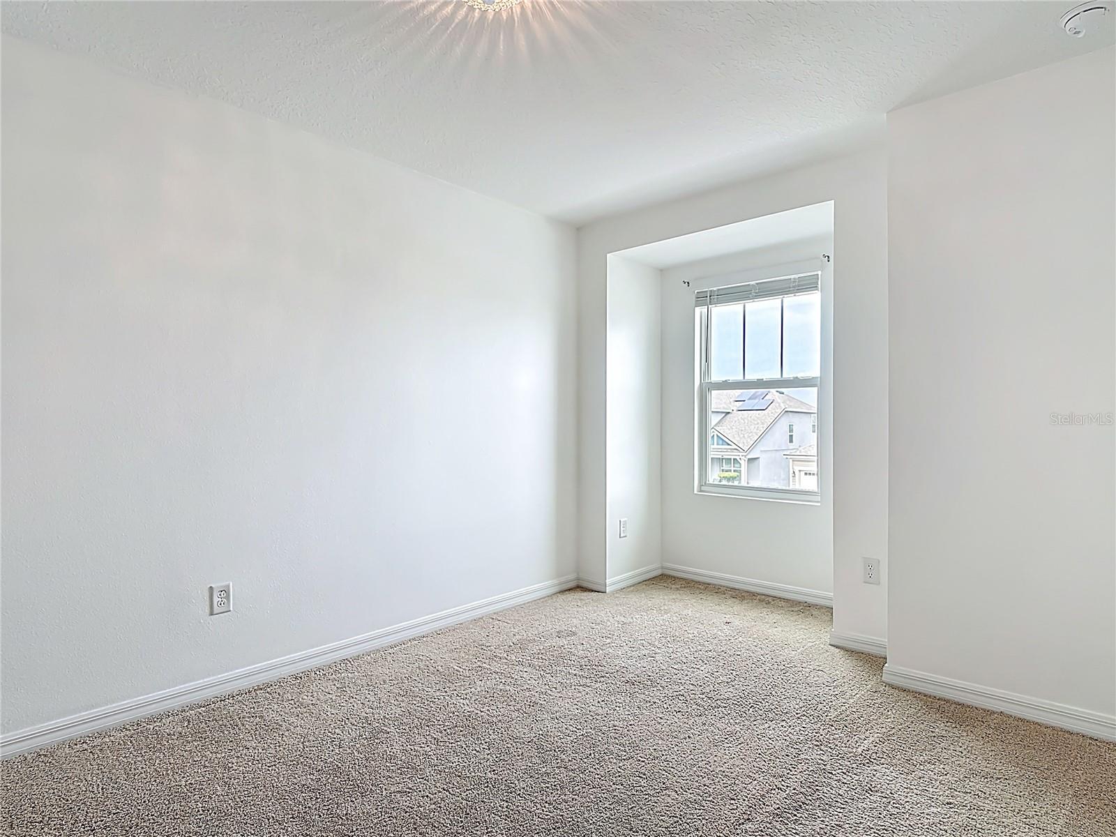 Image 25 of 41 For 2512 Blowing Breeze Avenue