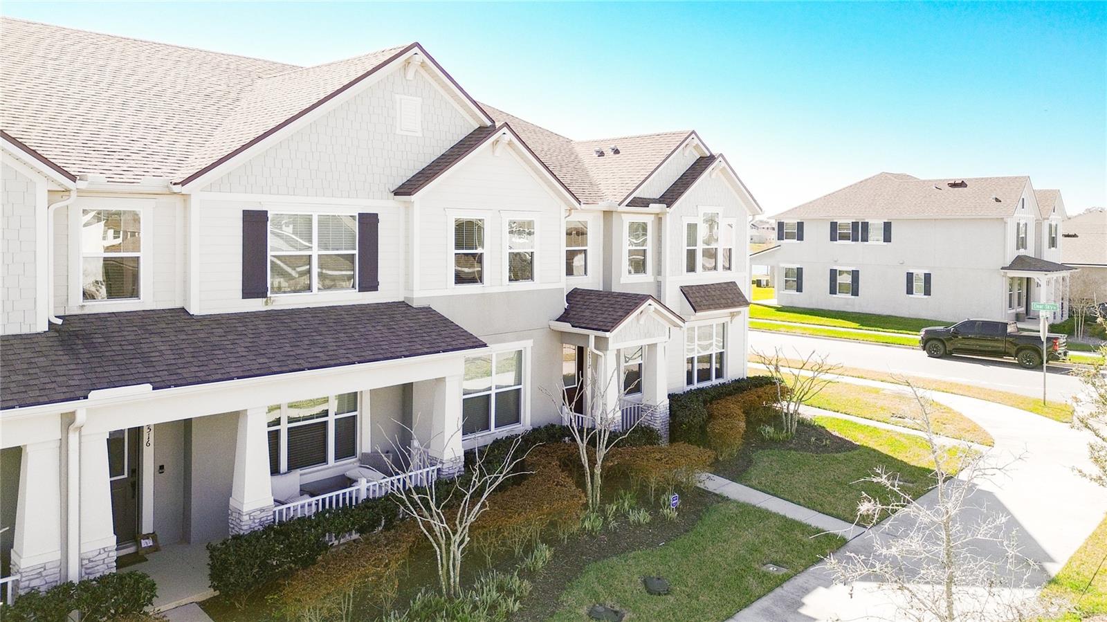 Image 3 of 41 For 2512 Blowing Breeze Avenue