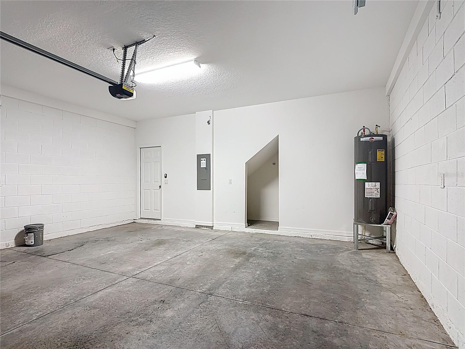 Image 30 of 41 For 2512 Blowing Breeze Avenue