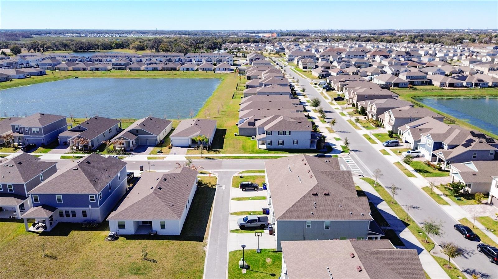 Image 32 of 41 For 2512 Blowing Breeze Avenue