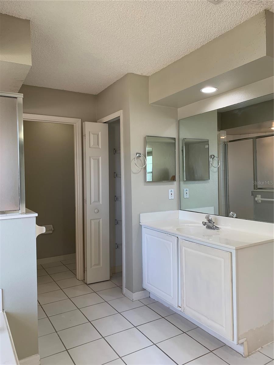 Image 23 of 42 For 12685 Enclave Drive