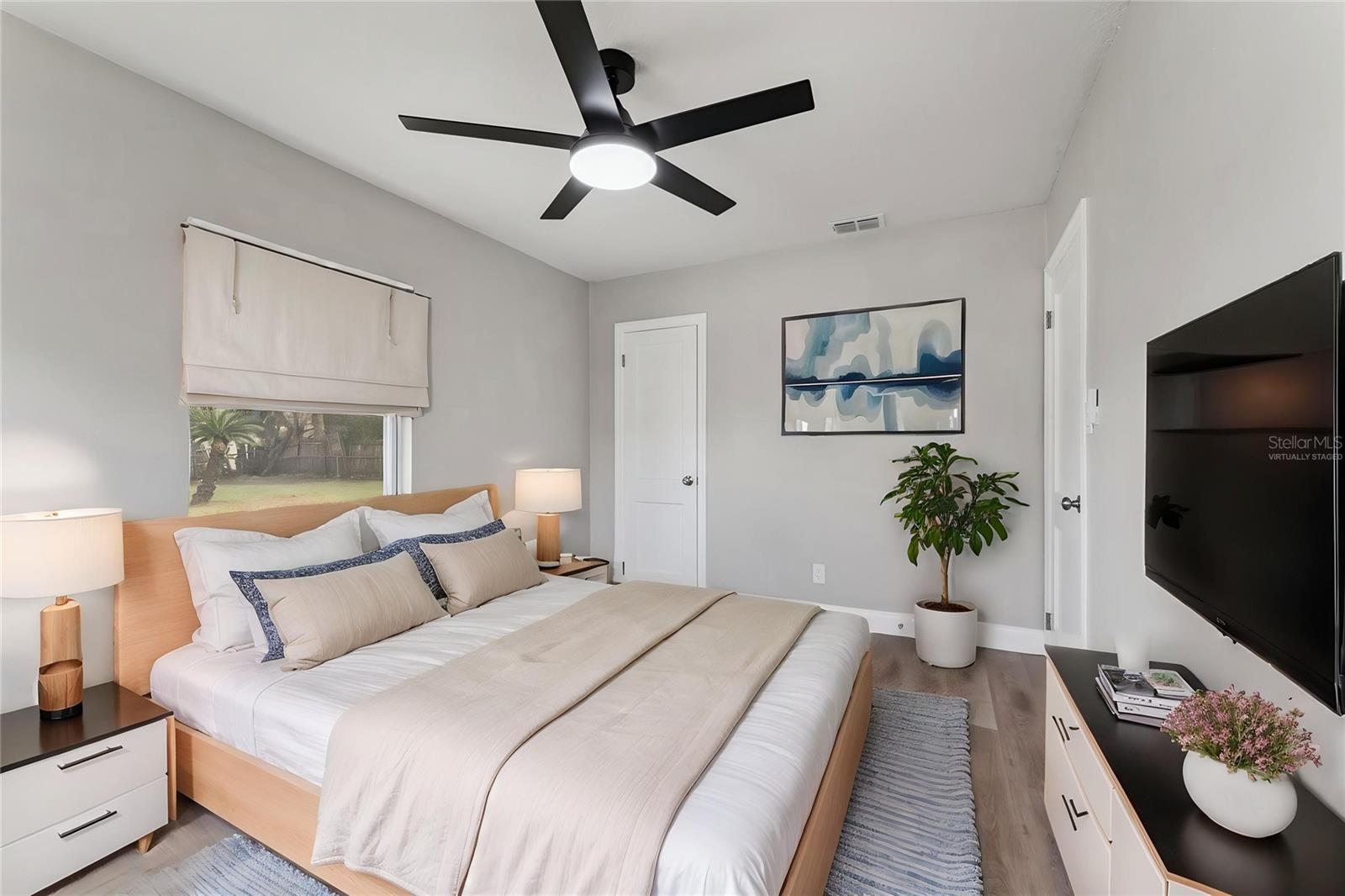 Image 13 of 47 For 5738 Yucatan Drive