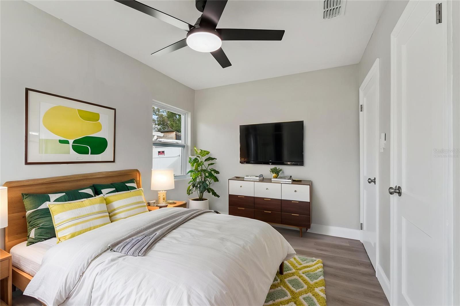 Image 14 of 47 For 5738 Yucatan Drive