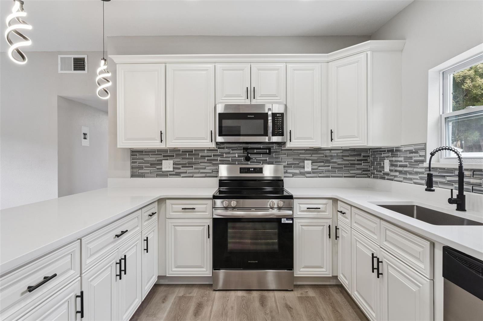 Image 2 of 47 For 5738 Yucatan Drive