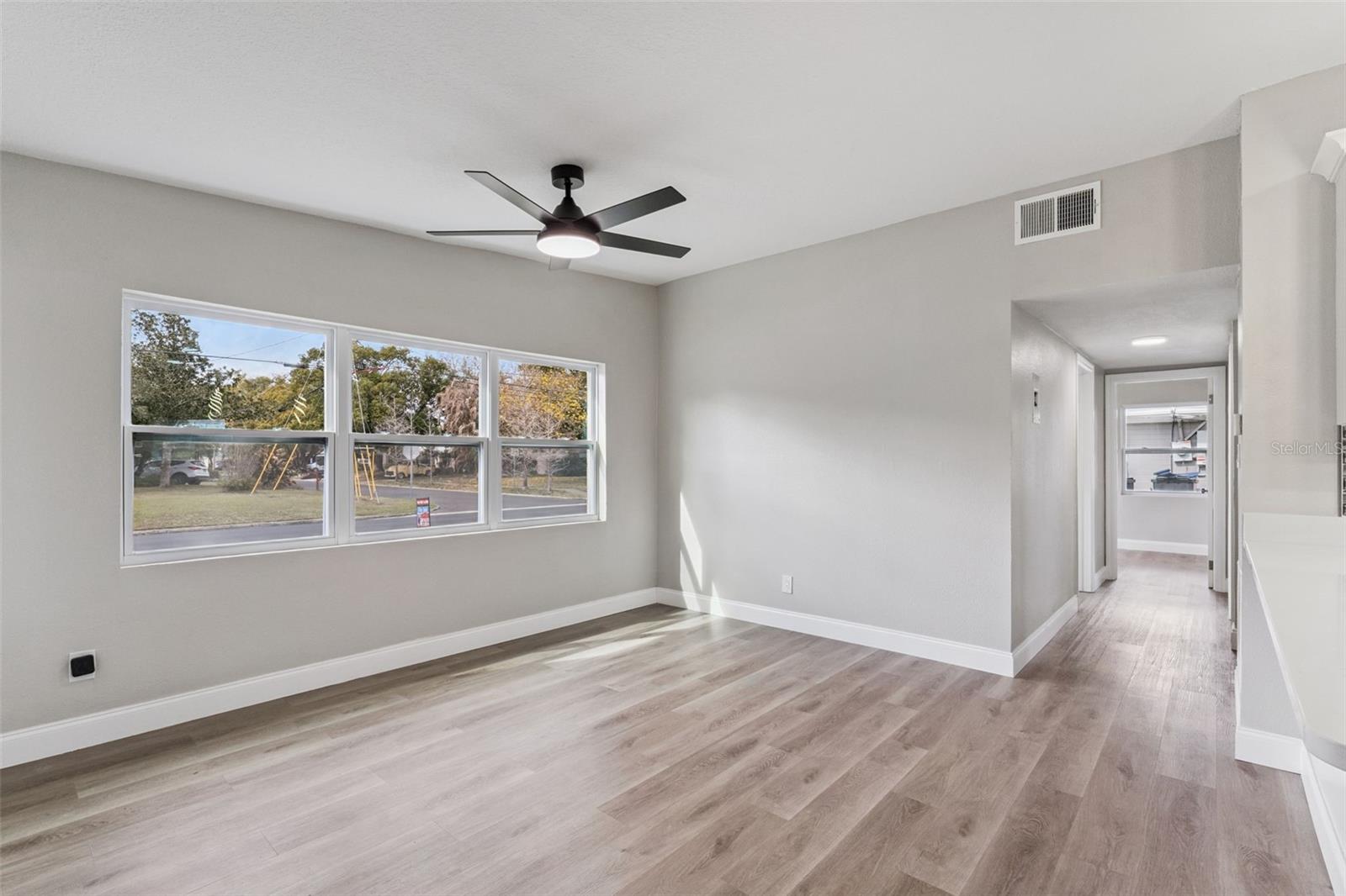 Image 21 of 47 For 5738 Yucatan Drive