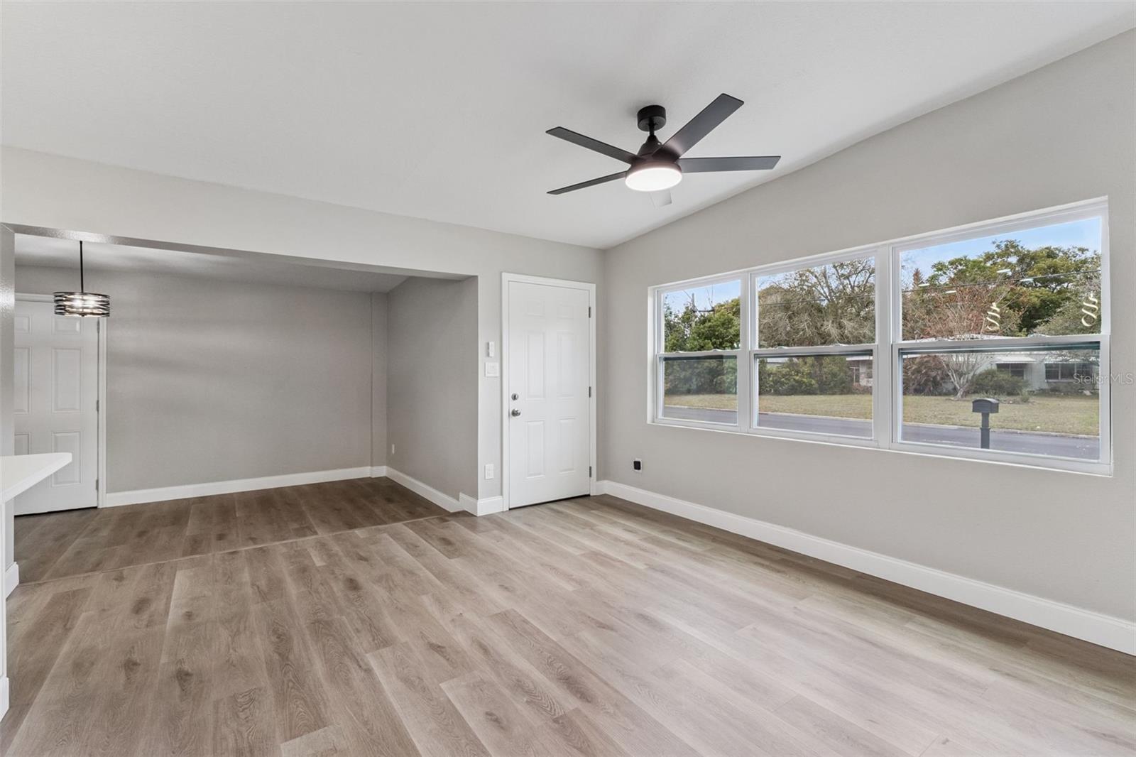 Image 23 of 47 For 5738 Yucatan Drive