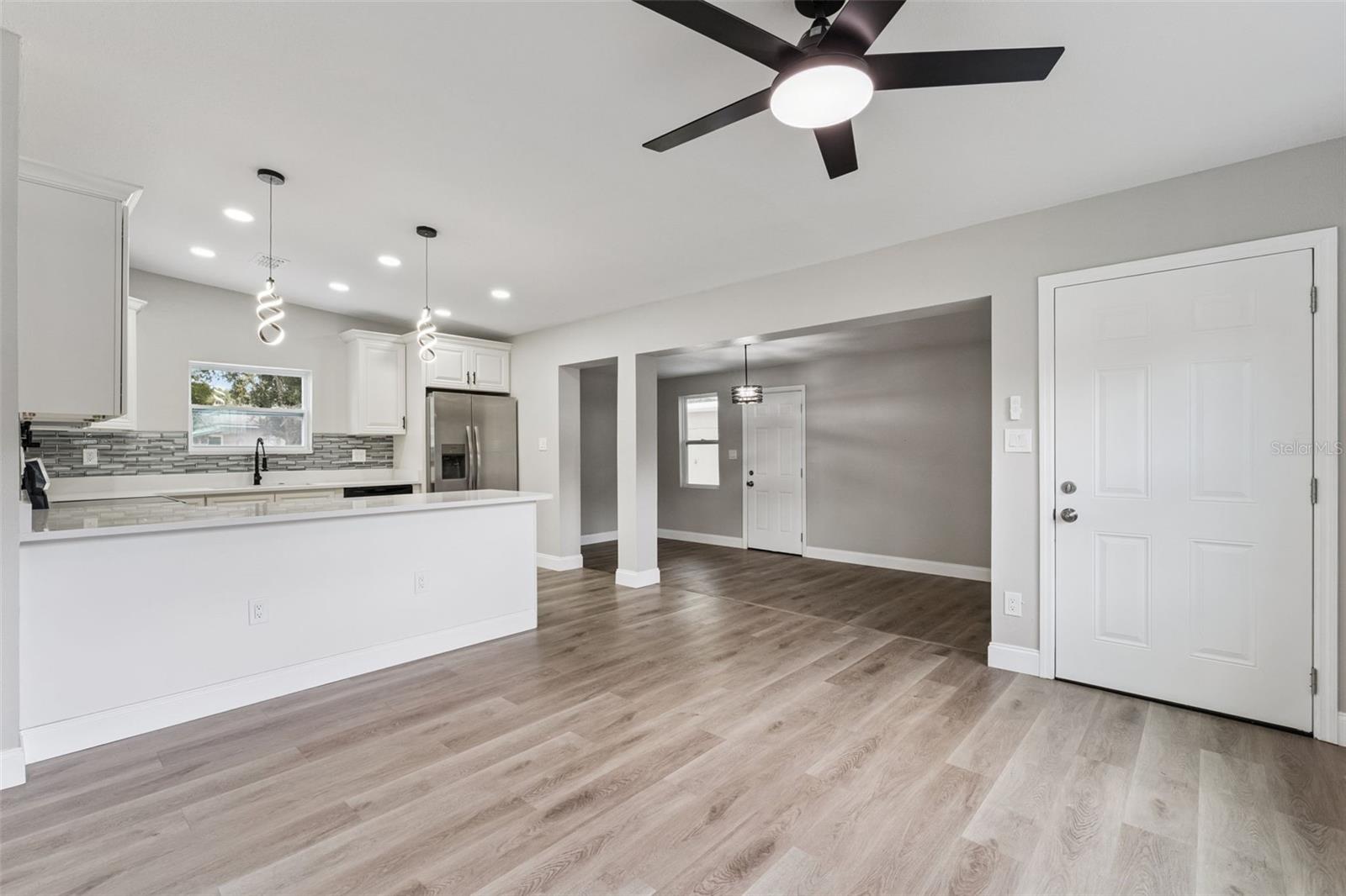 Image 24 of 47 For 5738 Yucatan Drive