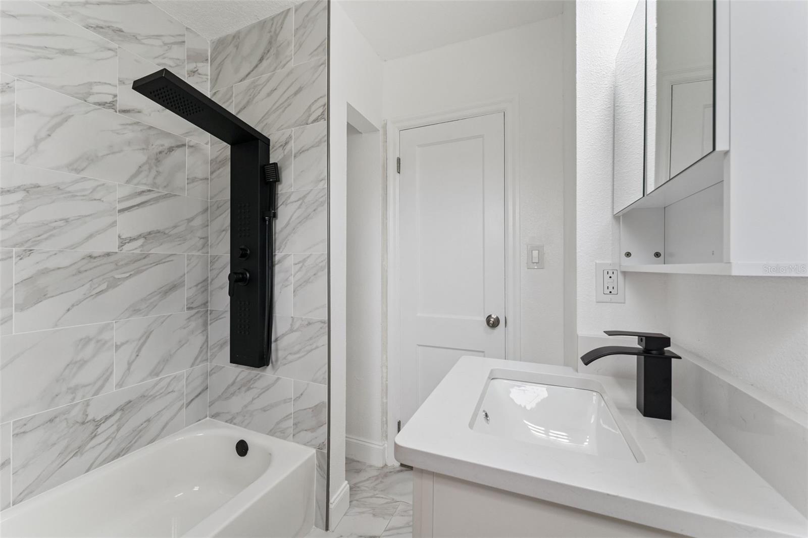 Image 25 of 47 For 5738 Yucatan Drive