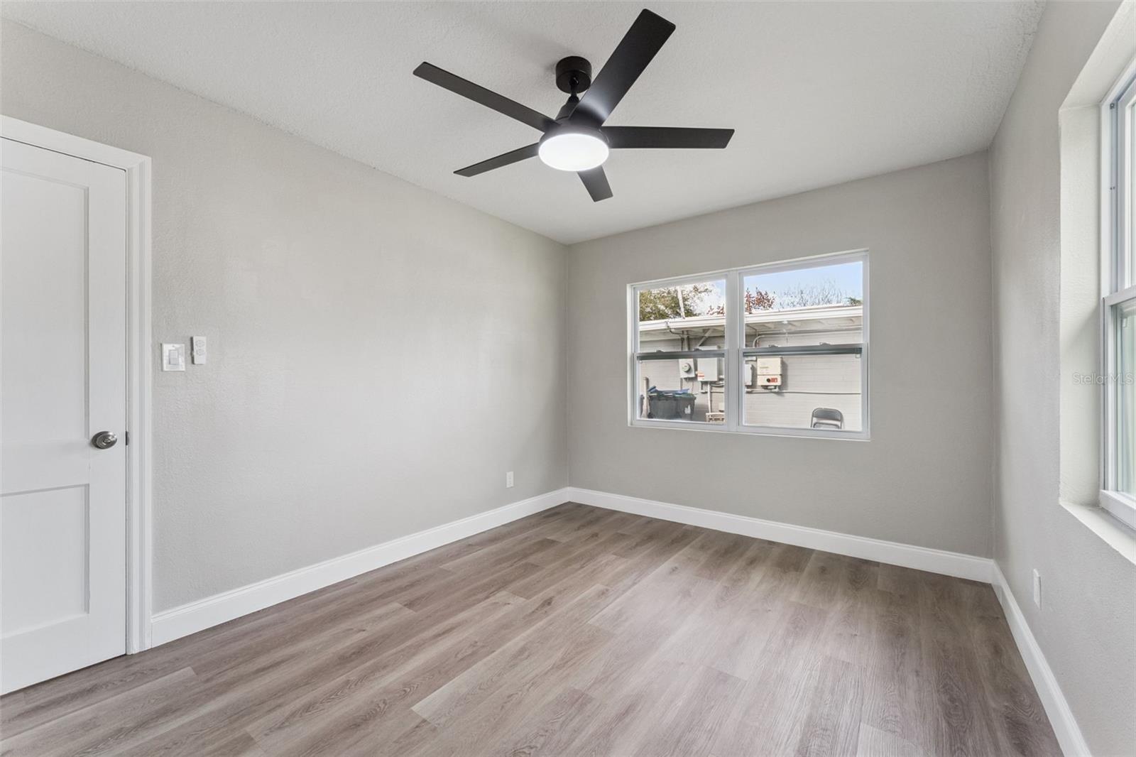 Image 31 of 47 For 5738 Yucatan Drive