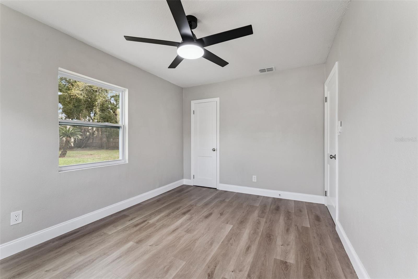 Image 32 of 47 For 5738 Yucatan Drive