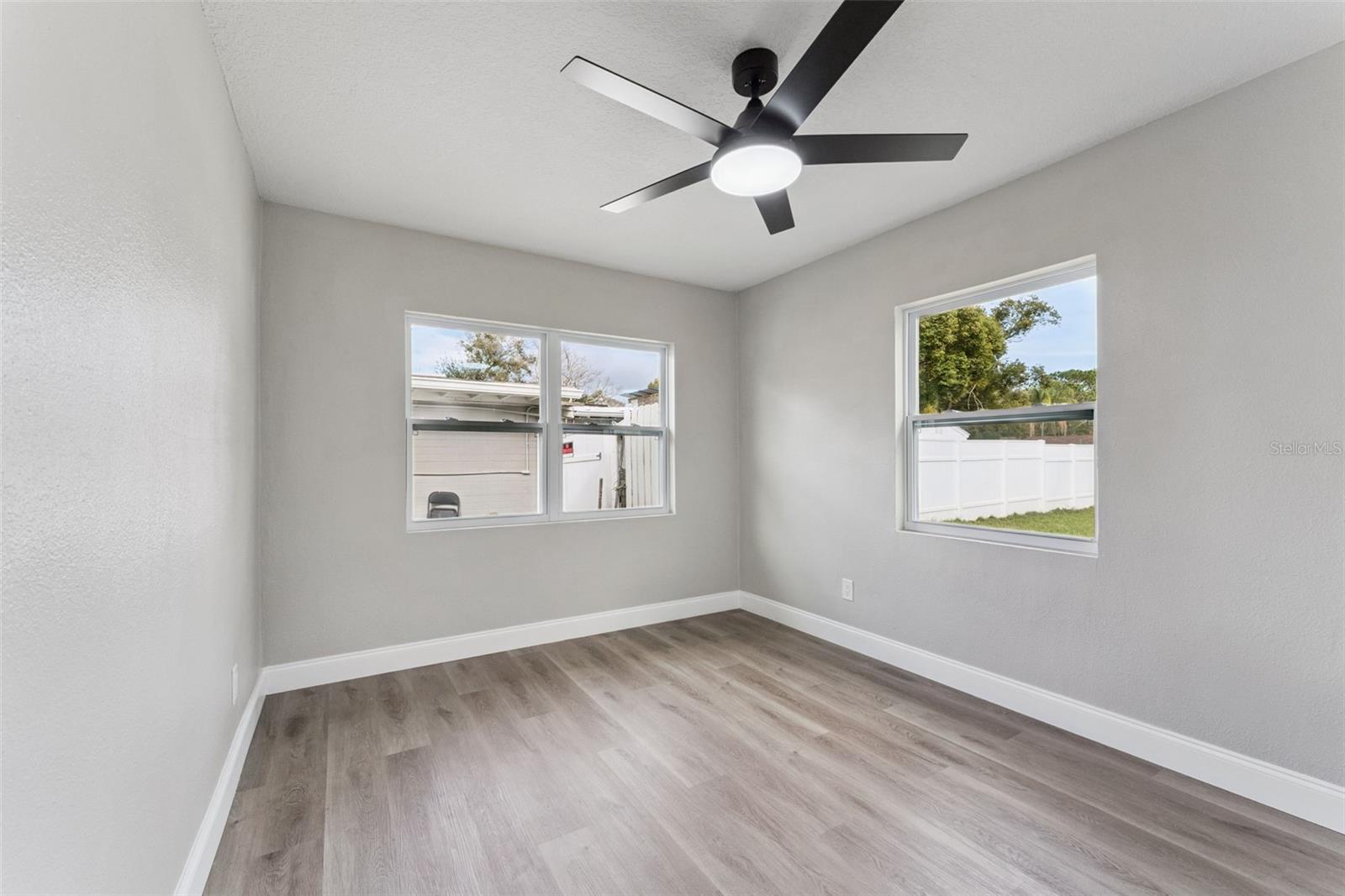 Image 33 of 47 For 5738 Yucatan Drive