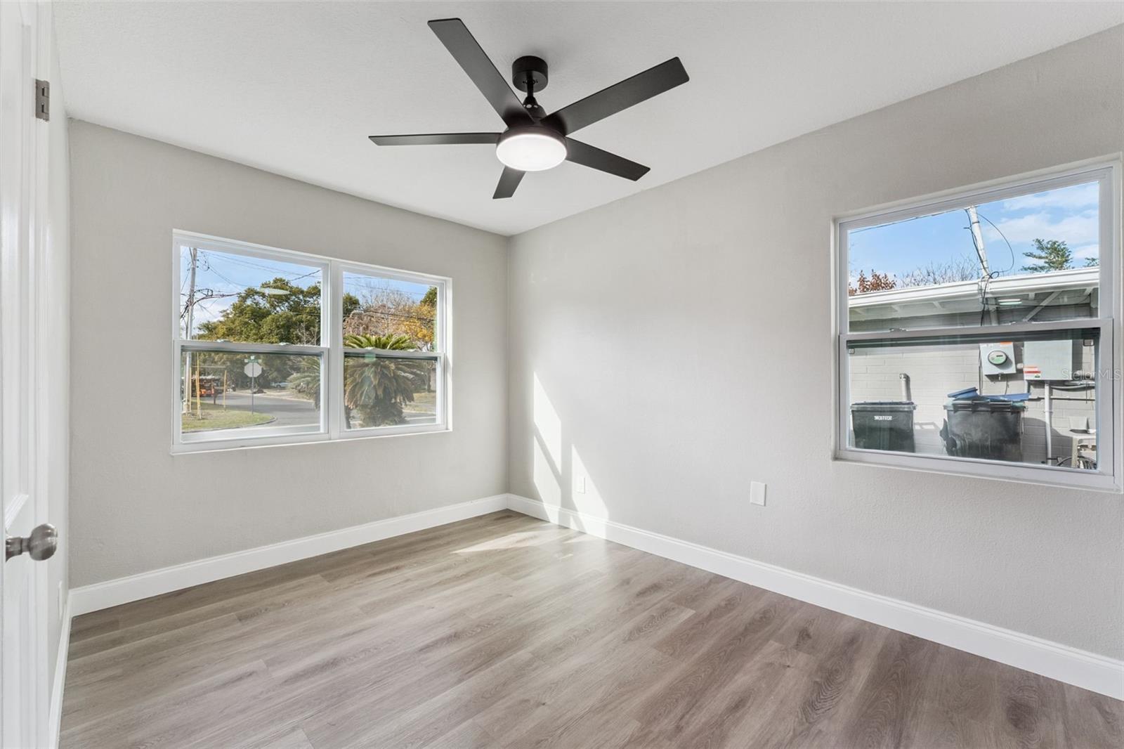 Image 36 of 47 For 5738 Yucatan Drive