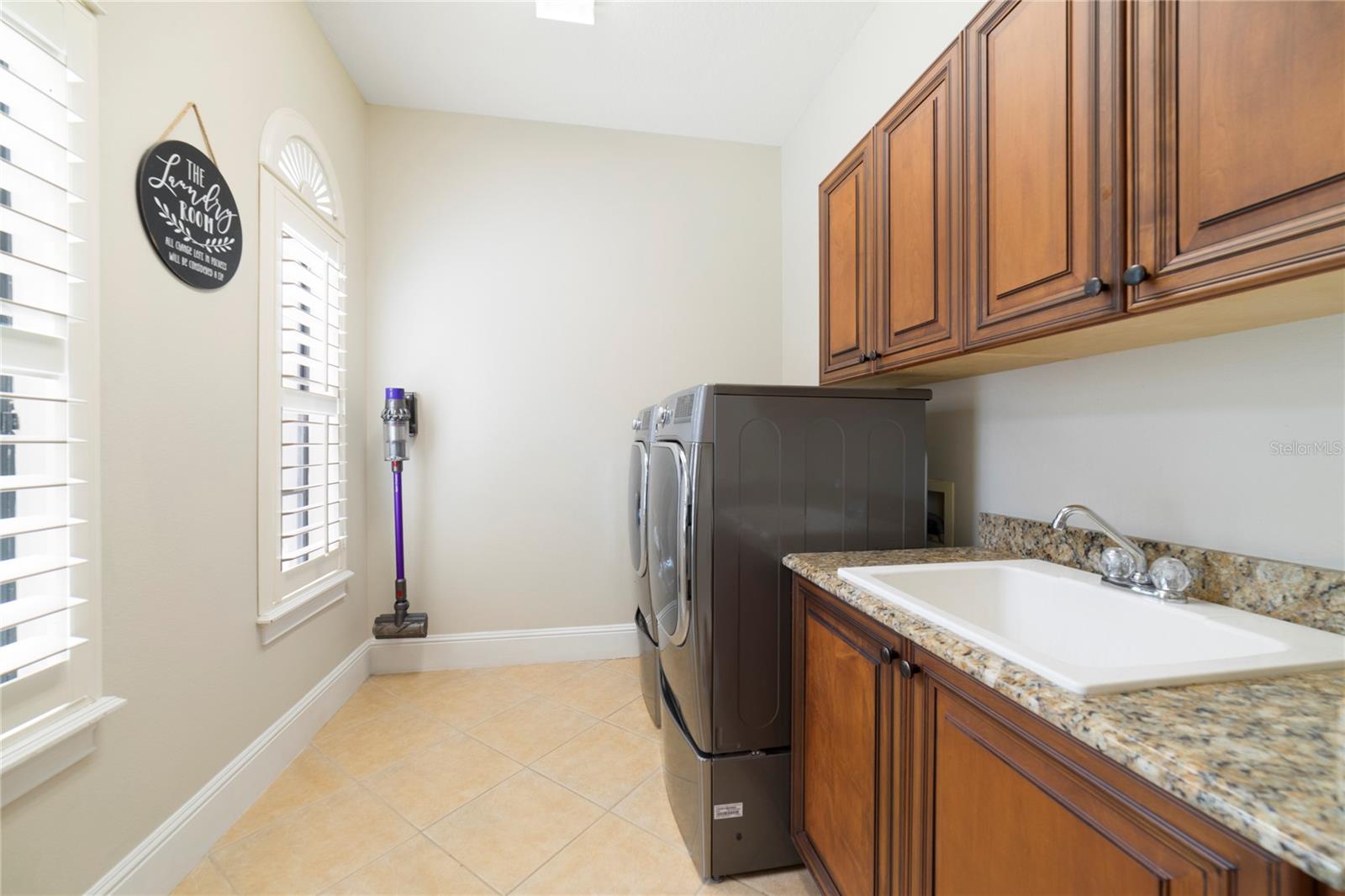 Image 39 of 51 For 6330 Lake Burden View Drive