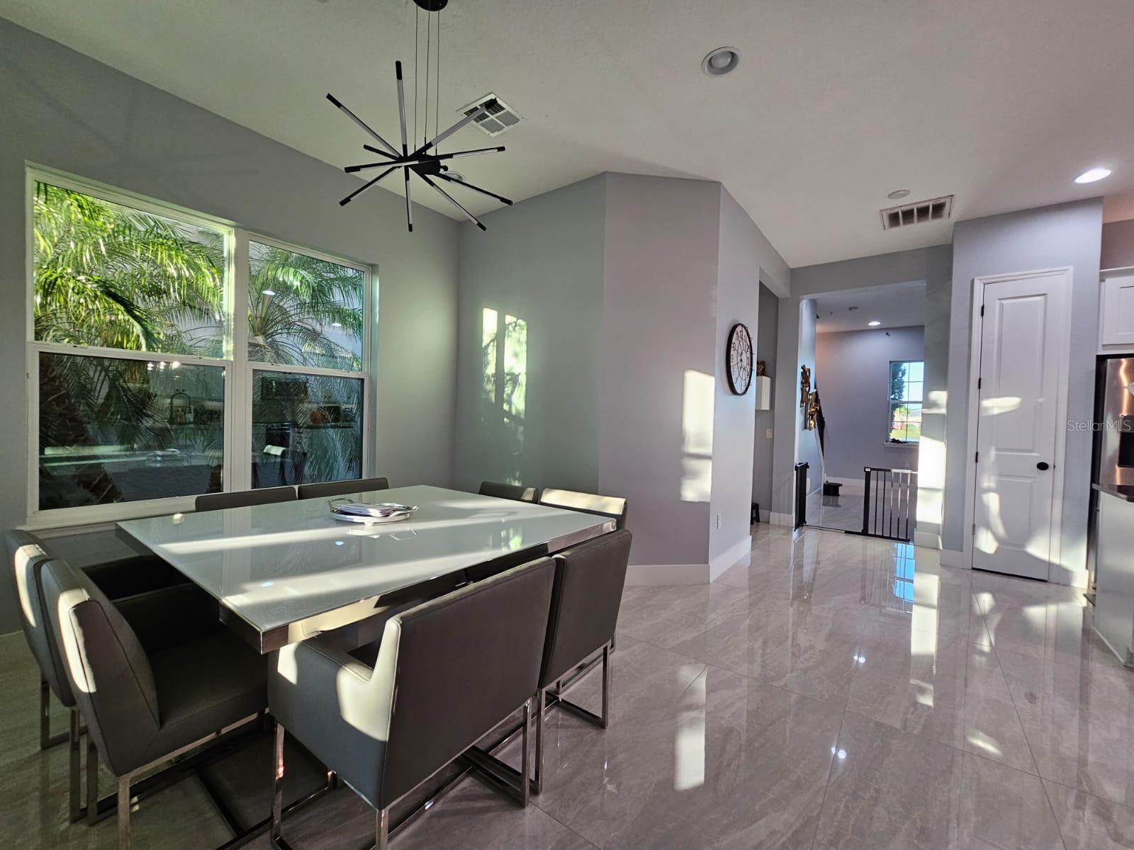 Image 14 of 30 For 8552 Powder Ridge Trail