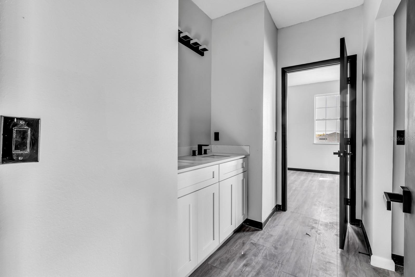 Image 27 of 62 For 802-804 Harford Street