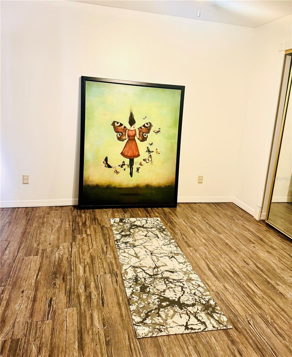 Image 10 of 23 For 1303 Dunhill Drive