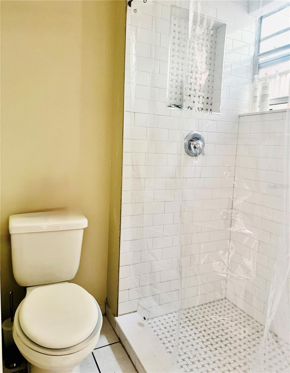 Image 12 of 23 For 1303 Dunhill Drive