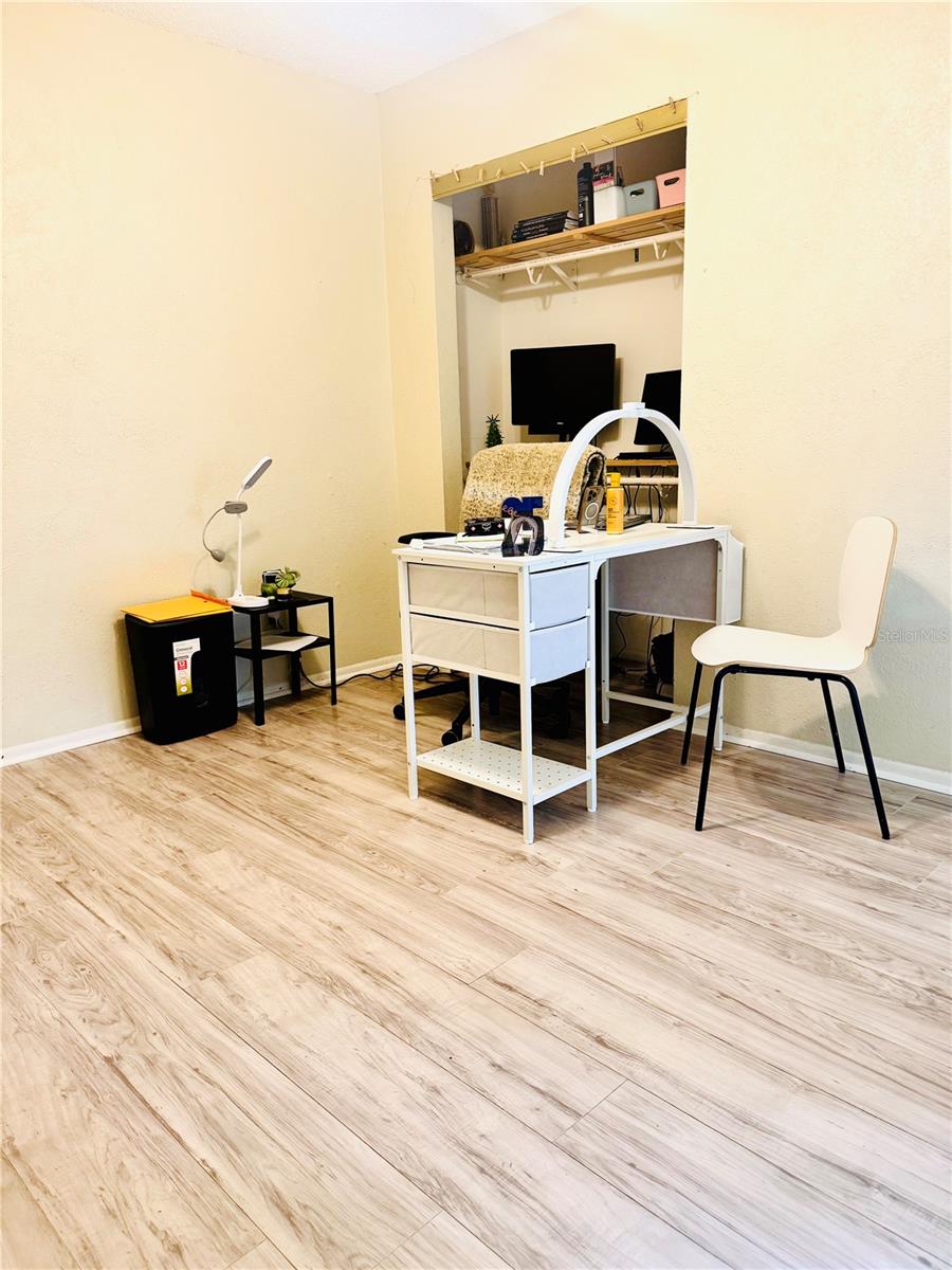 Image 8 of 23 For 1303 Dunhill Drive