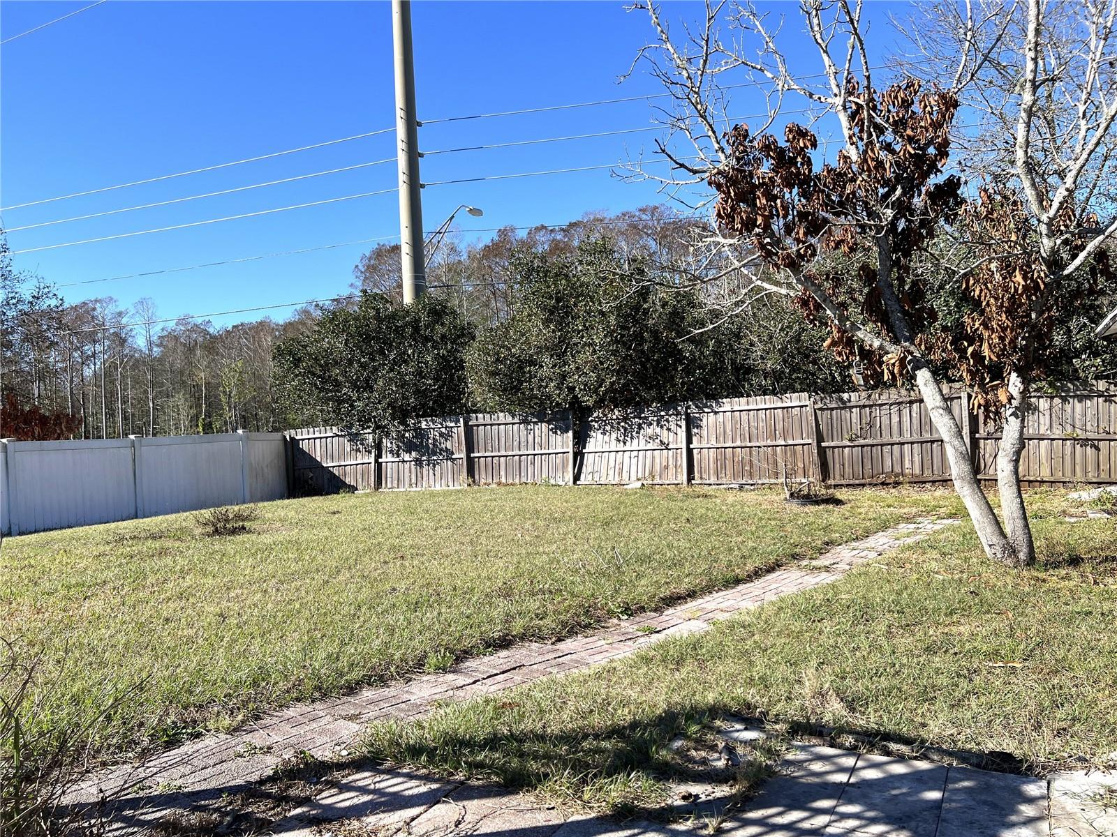 Image 23 of 27 For 2908 Eldiente Way