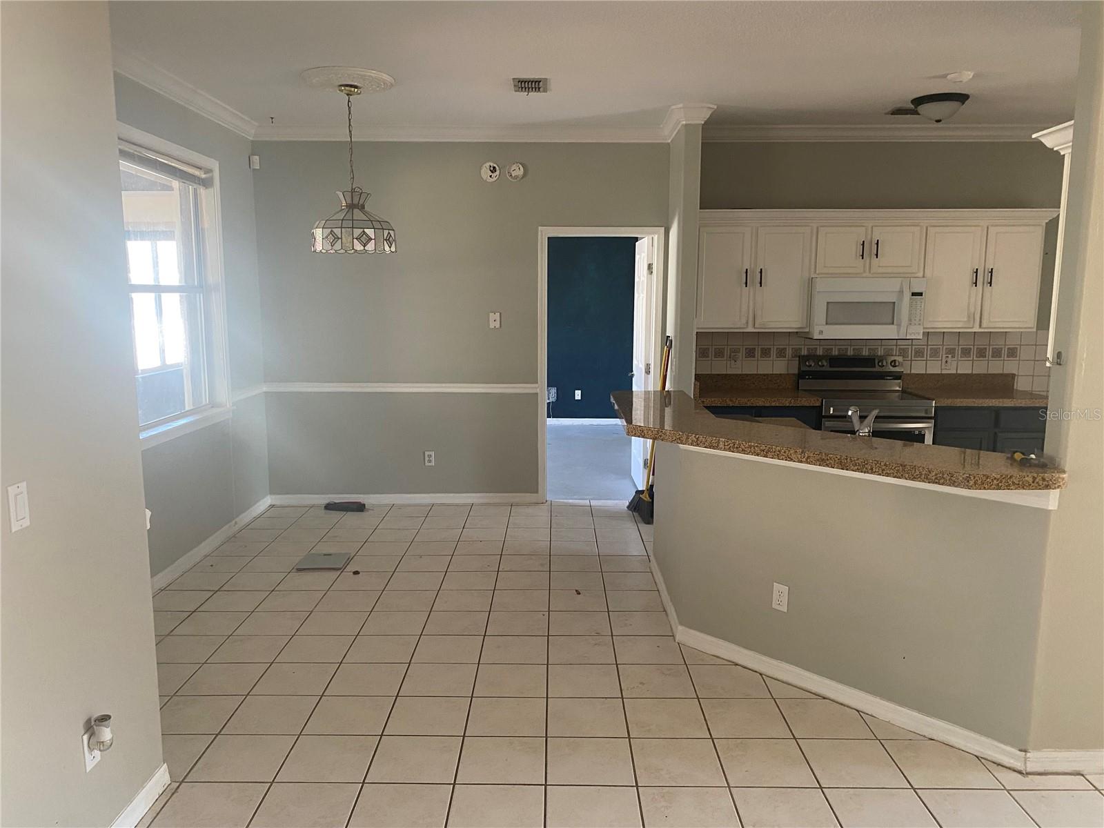 Image 7 of 27 For 2908 Eldiente Way