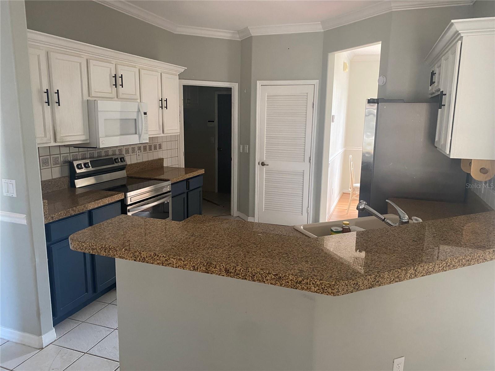 Image 8 of 27 For 2908 Eldiente Way