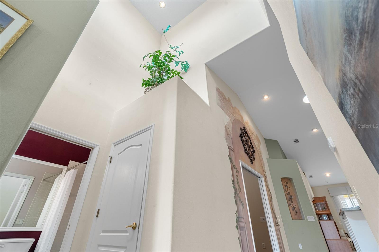 Image 5 of 54 For 2700 Camberly Circle