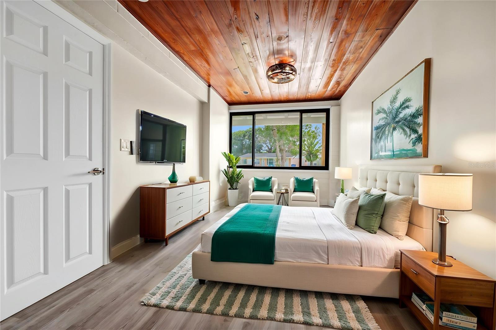 Image 12 of 26 For 66 Tropical Drive