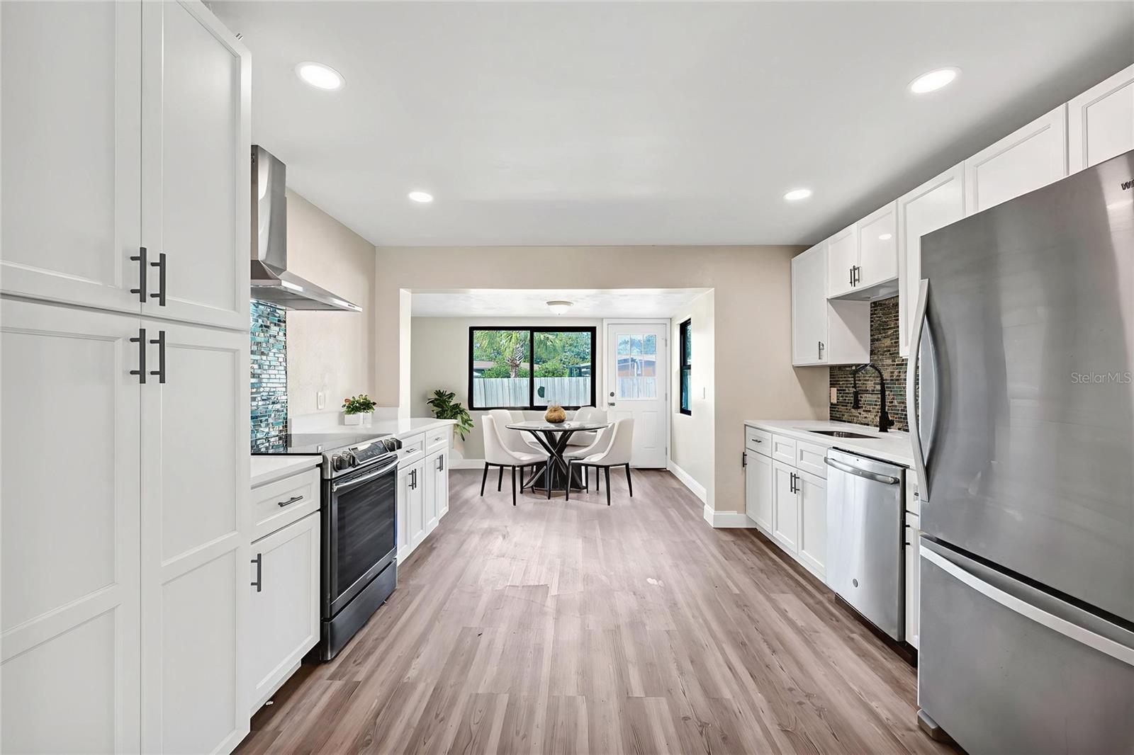 Image 3 of 26 For 66 Tropical Drive