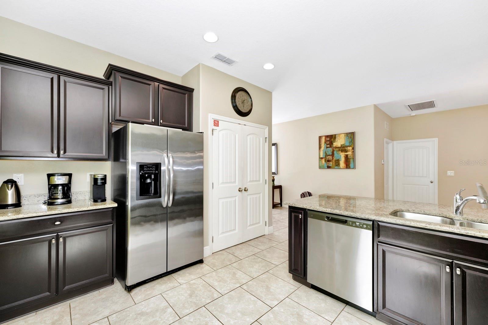 Image 8 of 24 For 4416 Acorn Court