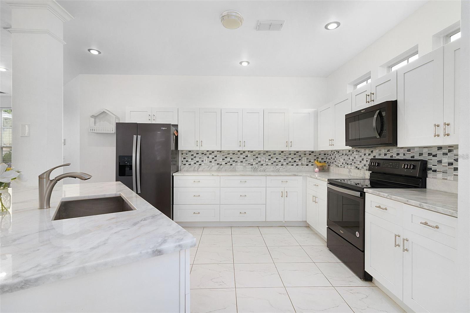 Image 11 of 41 For 205 Norfolk Place