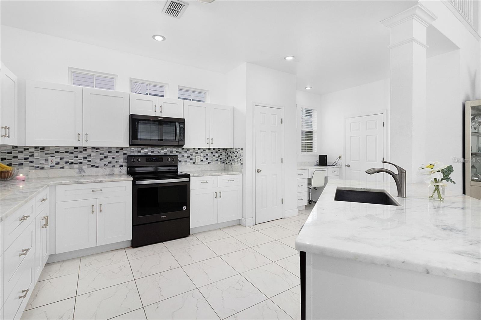 Image 13 of 41 For 205 Norfolk Place